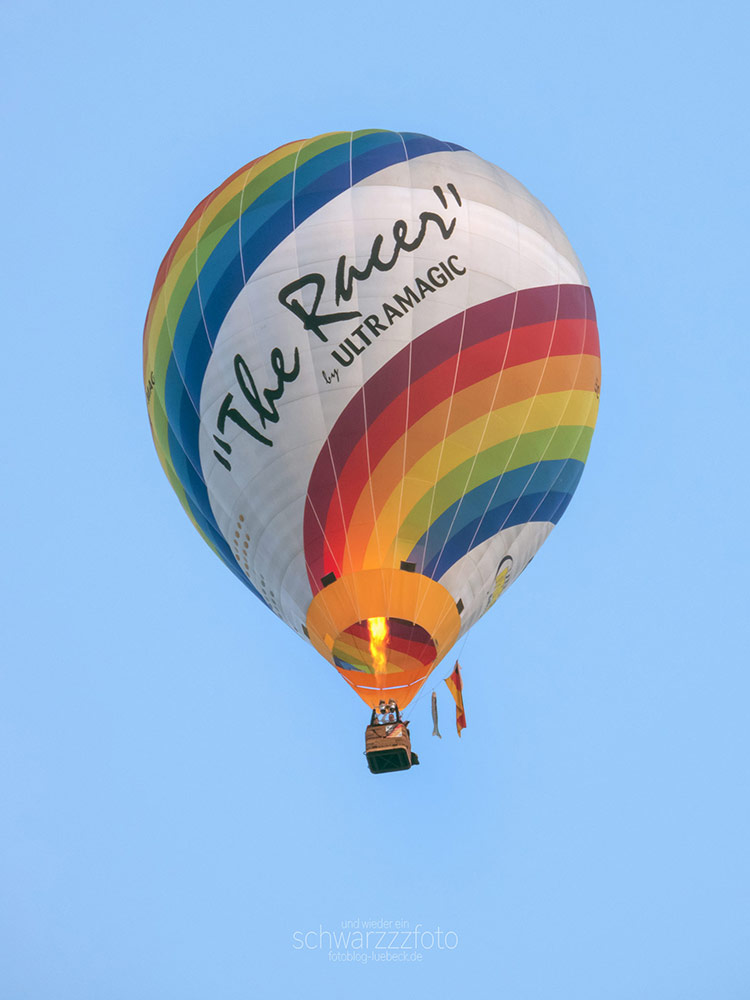 Heißluft-Ballons über Lübeck