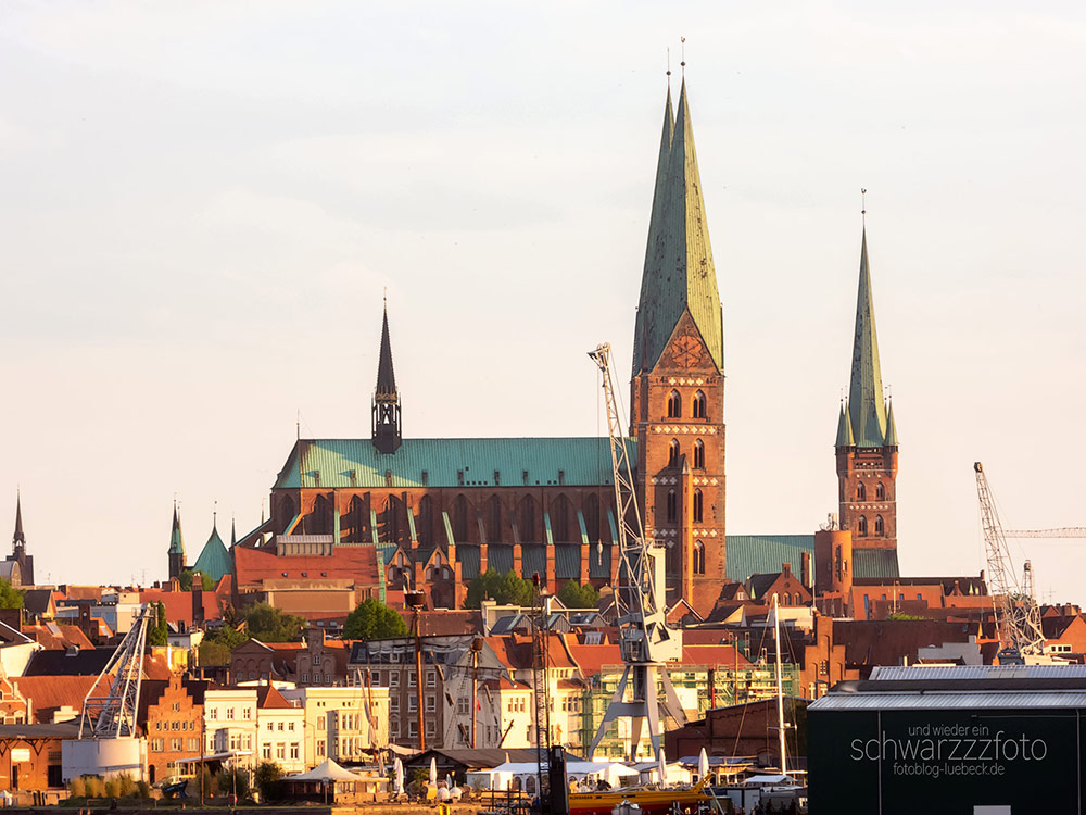 Erste Fotos mit der Nikon P1000 - Altstadt und Hafen (17.5.2022)