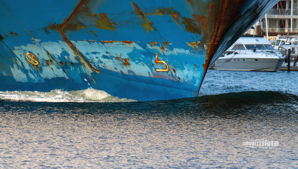 Schiffsverkehr in Travemünde